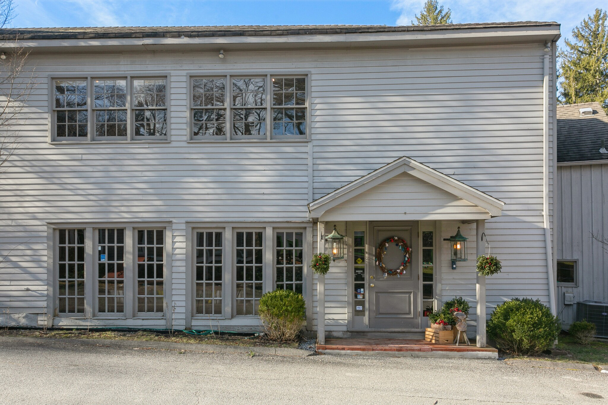 792 Route 35 Cross River