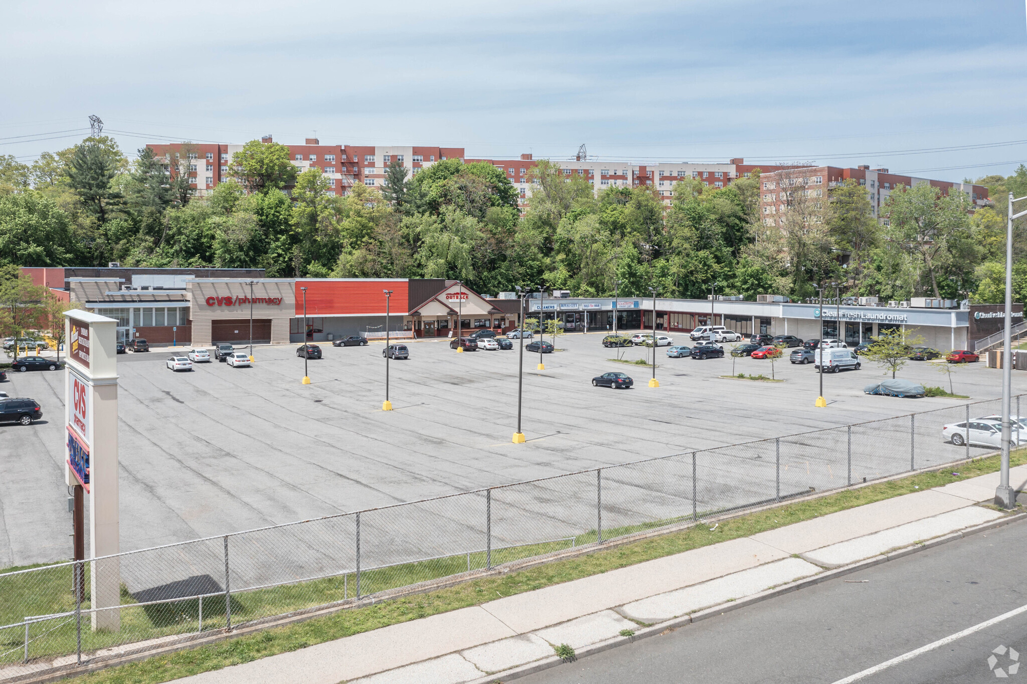 1703-1745 Central Park