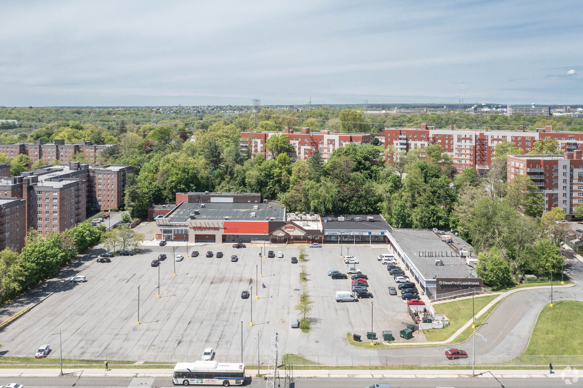 1703-1745 Central Park